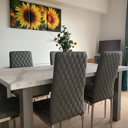 Beautiful 2 Bedroom Flat Overlooking Golf Course Carnoustie Exteriér fotografie