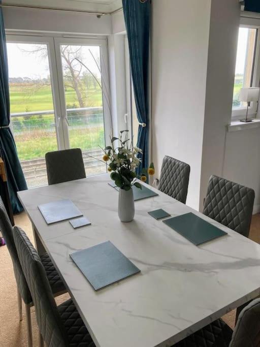 Beautiful 2 Bedroom Flat Overlooking Golf Course Carnoustie Exteriér fotografie